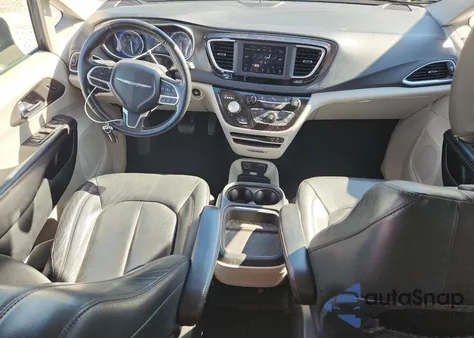 2020 Chrysler Pacifica Touring L z USA, uszkodzony, nr VIN 2C4RC1BG9LR275794